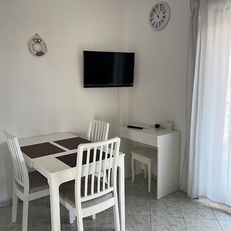 Apartmán Nada And Family Rovinjsko Selo Exteriér fotografie