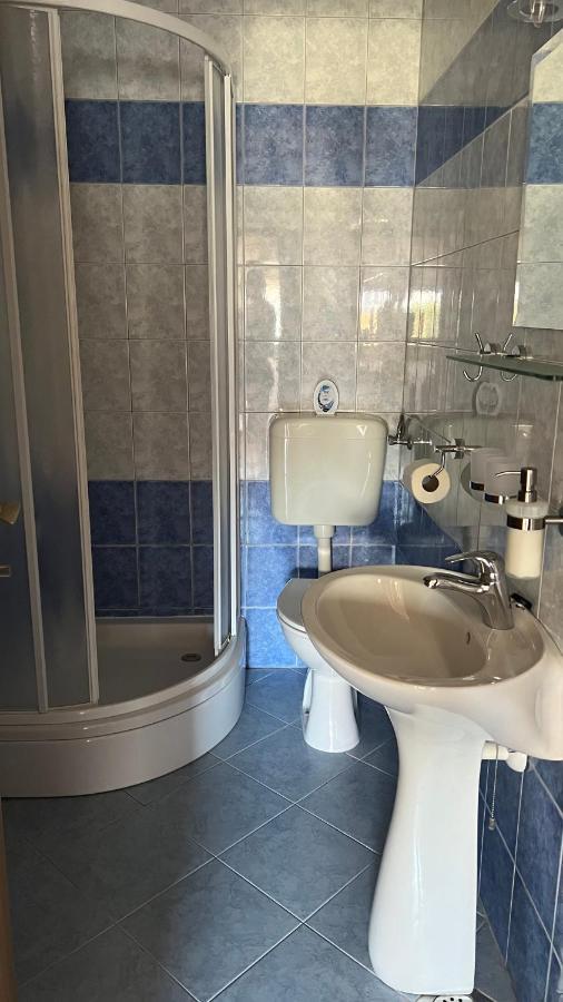 Apartmán Nada And Family Rovinjsko Selo Exteriér fotografie